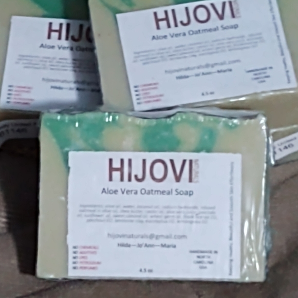 Aloe Vera Oatmeal Soap - Picture 2 of 4